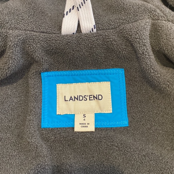 Lands’ End Girls Squall Waterproof Winter Parka - Picture 7 of 9